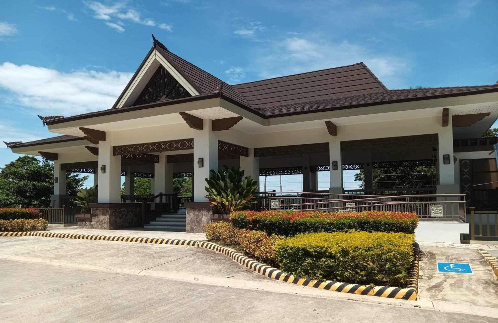 Kembali With Sea View Apartment